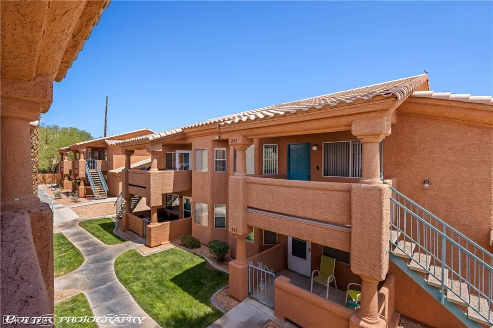 962 Mesquite Springs Drive #202 Mesquite, NV 89027