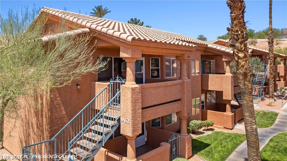 962 Mesquite Springs Drive #202 Mesquite, NV 89027