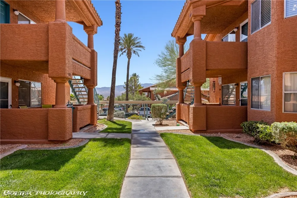 962 Mesquite Springs Drive #202 Mesquite, NV 89027