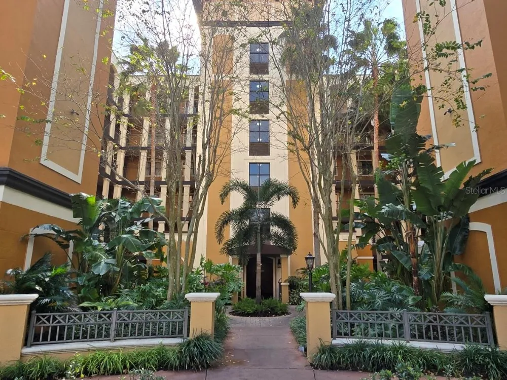 12556 FLORIDAYS RESORT DRIVE #A-201 Orlando, FL 32821