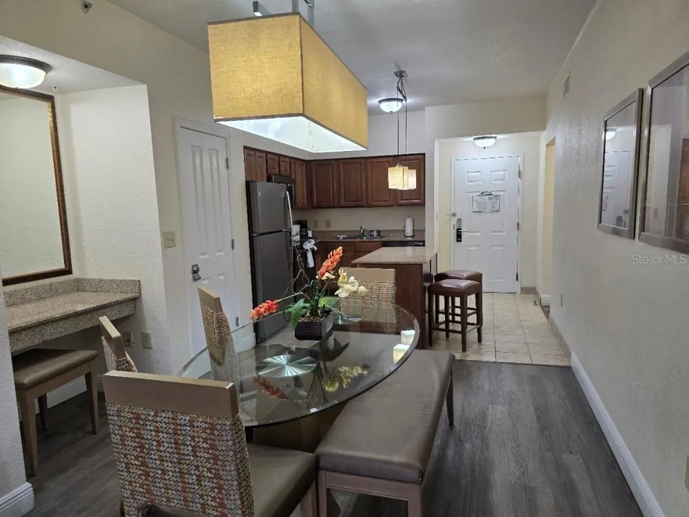 12556 FLORIDAYS RESORT DRIVE #A-201 Orlando, FL 32821