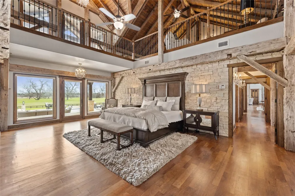 1000 River Trace Drive Columbus, TX 78934