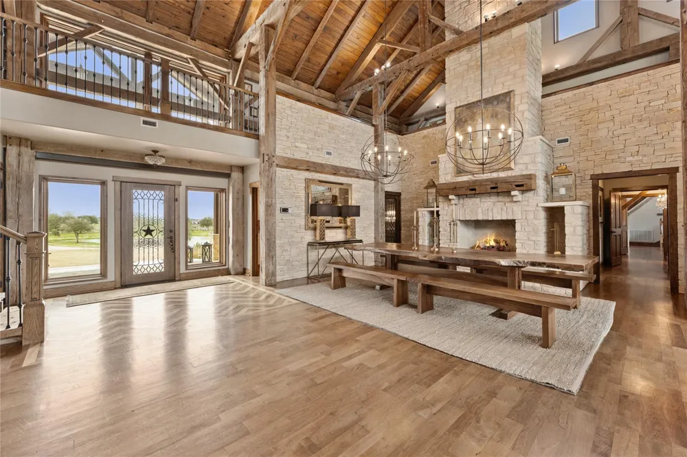 1000 River Trace Drive Columbus, TX 78934