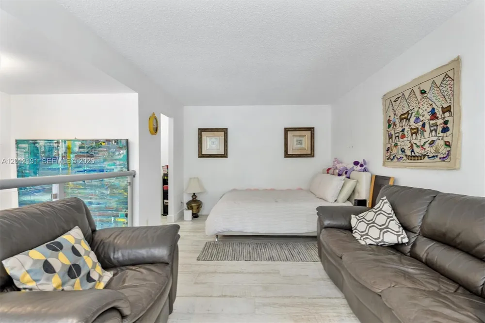 20341 W Country Club Dr #TH-11 Aventura, FL 33180