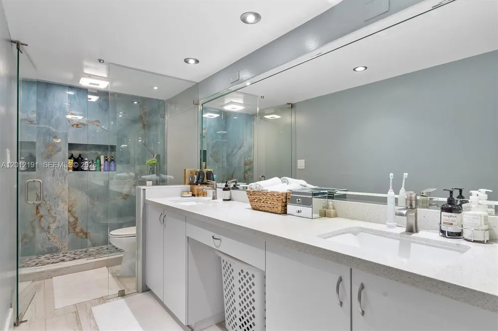20341 W Country Club Dr #TH-11 Aventura, FL 33180