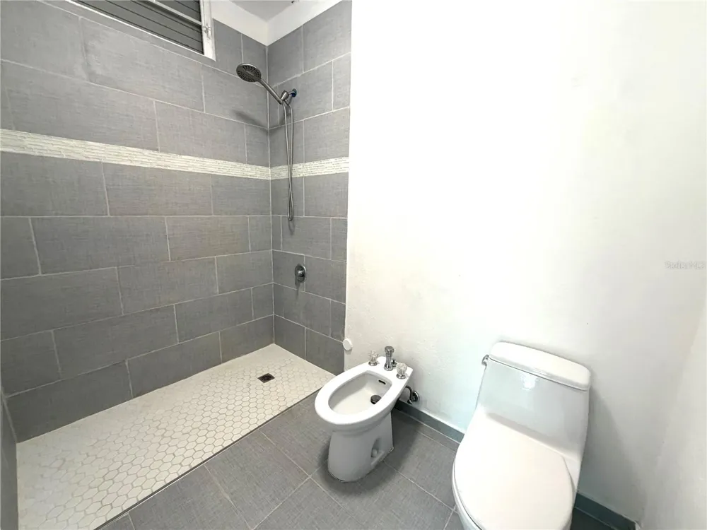693 NORTH COAST VILLAGE #236 Vega Alta, PR 00692