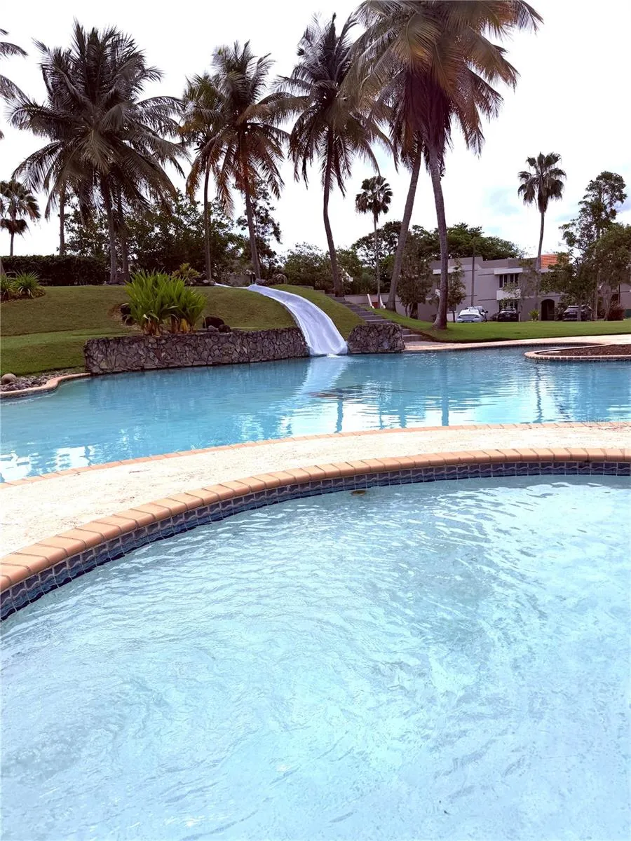 693 NORTH COAST VILLAGE #236 Vega Alta, PR 00692