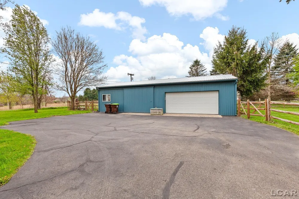 6518 Rogers Highway Raisin Township, MI 49286