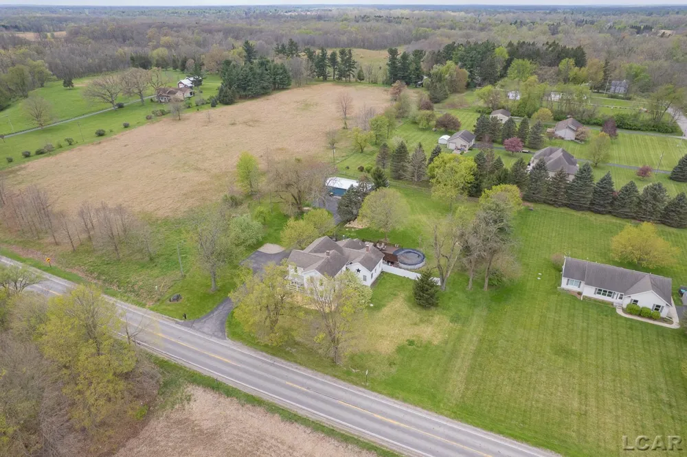 6518 Rogers Highway Raisin Township, MI 49286