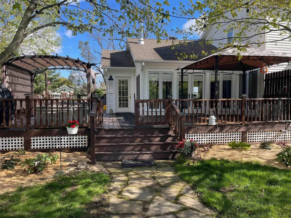 6518 Rogers Highway Raisin Township, MI 49286