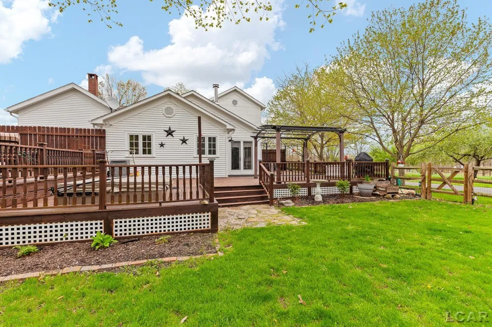 6518 Rogers Highway Raisin Township, MI 49286