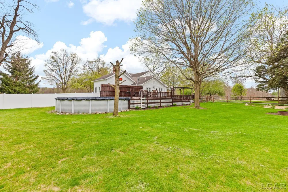 6518 Rogers Highway Raisin Township, MI 49286