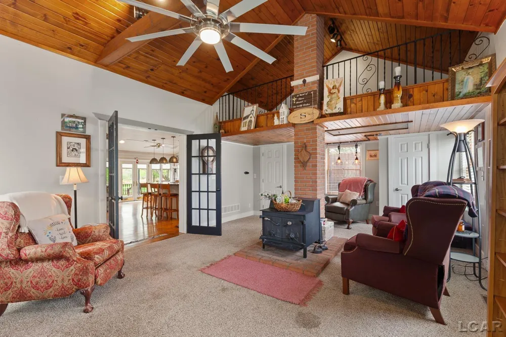 6518 Rogers Highway Raisin Township, MI 49286