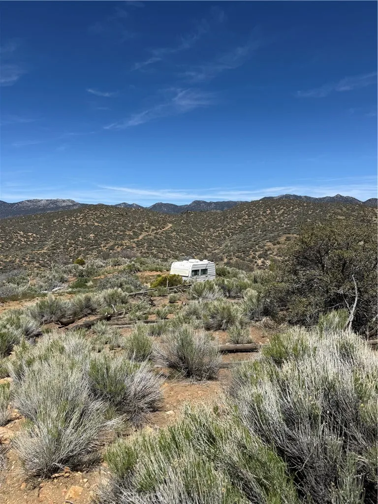 310-040-017 Pine Creek Valley Road Kennedy Meadows, CA 93527