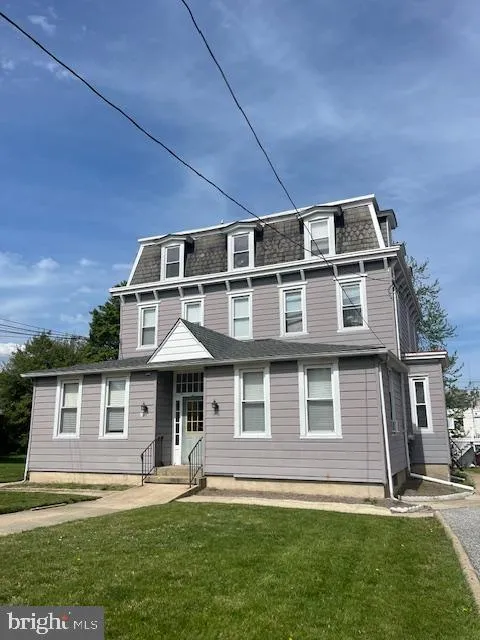 1013 LAFAYETTE AVENUE #3RD FLOOR
