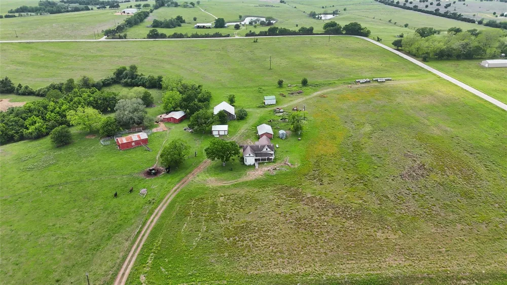 4754 Wickel Road Burton, TX 77835
