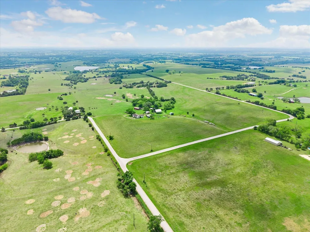4754 Wickel Road Burton, TX 77835