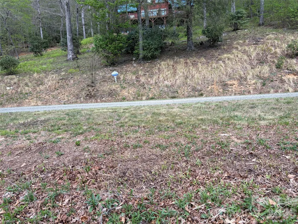 000 Mt. Mitchell Drive Burnsville, NC 28714