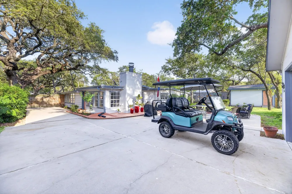 307 4th Street Fulton, TX 78358