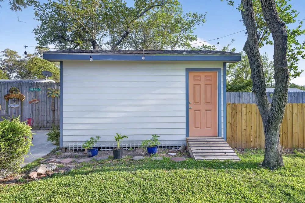307 4th Street Fulton, TX 78358