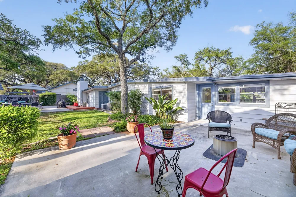 307 4th Street Fulton, TX 78358