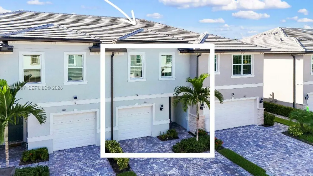 2913 Olivia Ave Lauderdale Lakes, FL 33311