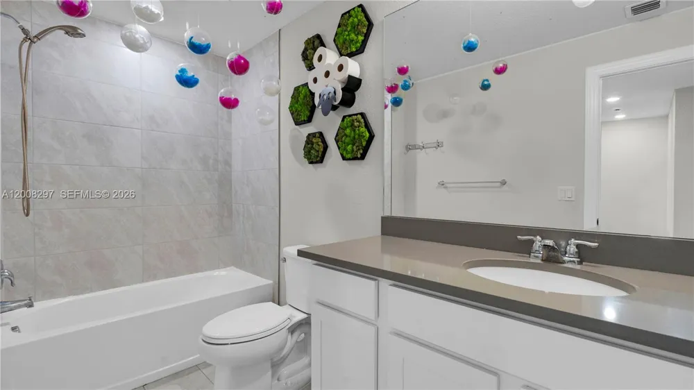 2913 Olivia Ave Lauderdale Lakes, FL 33311