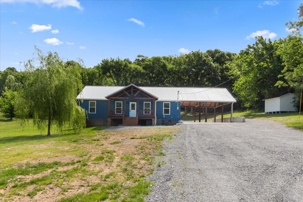 402 Cortner Hollow Rd Petersburg, TN 37144