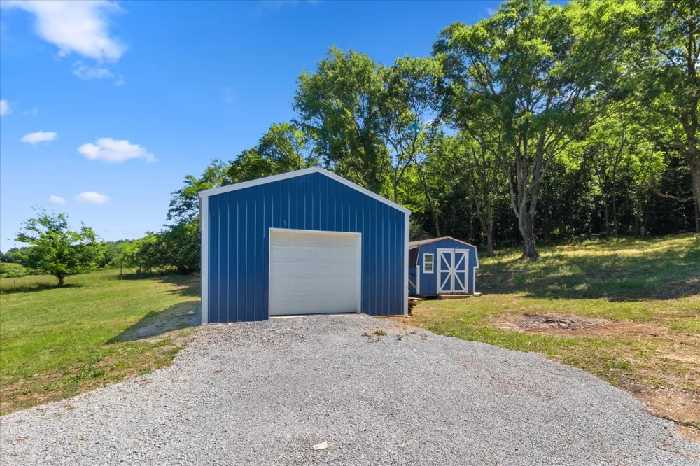 402 Cortner Hollow Rd Petersburg, TN 37144