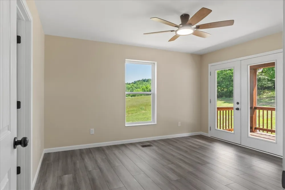 402 Cortner Hollow Rd Petersburg, TN 37144