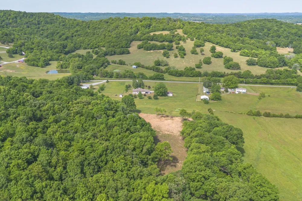 402 Cortner Hollow Rd Petersburg, TN 37144