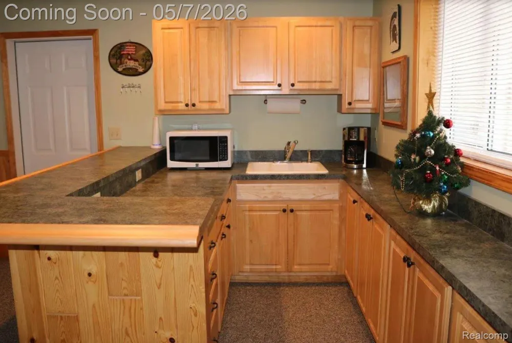 6595 Little Canada Road Benton Township, MI 49721