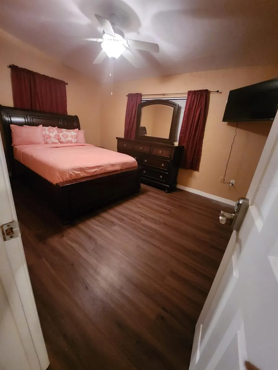 8320 DOT LANE Orlando, FL 32809