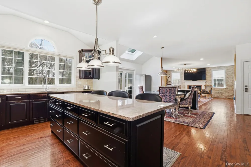 13 Chestnut Street Hopewell Junction, NY 12533