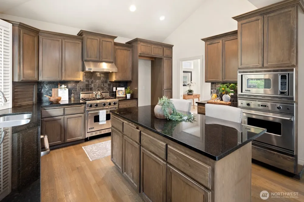 21706 Quiet Water Loop Lake Tapps, WA 98391