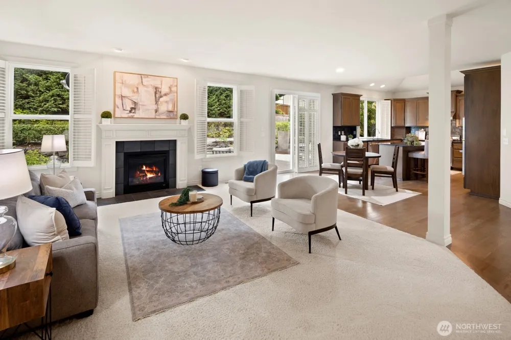 21706 Quiet Water Loop Lake Tapps, WA 98391