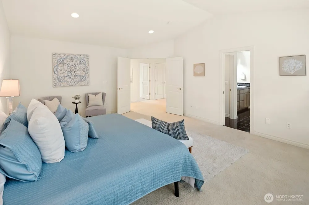 21706 Quiet Water Loop Lake Tapps, WA 98391
