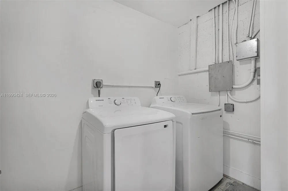 760 E 55th St Hialeah, FL 33013