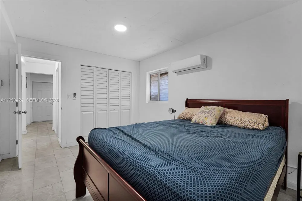 760 E 55th St Hialeah, FL 33013
