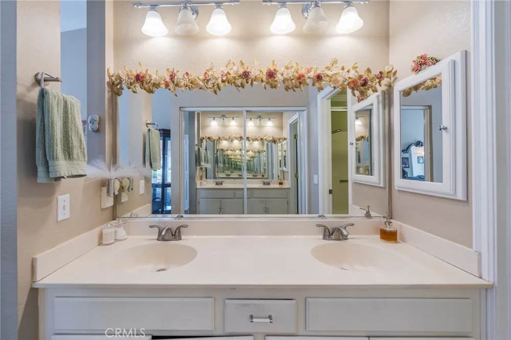 38 Carnation Rancho Santa Margarita, CA 92688