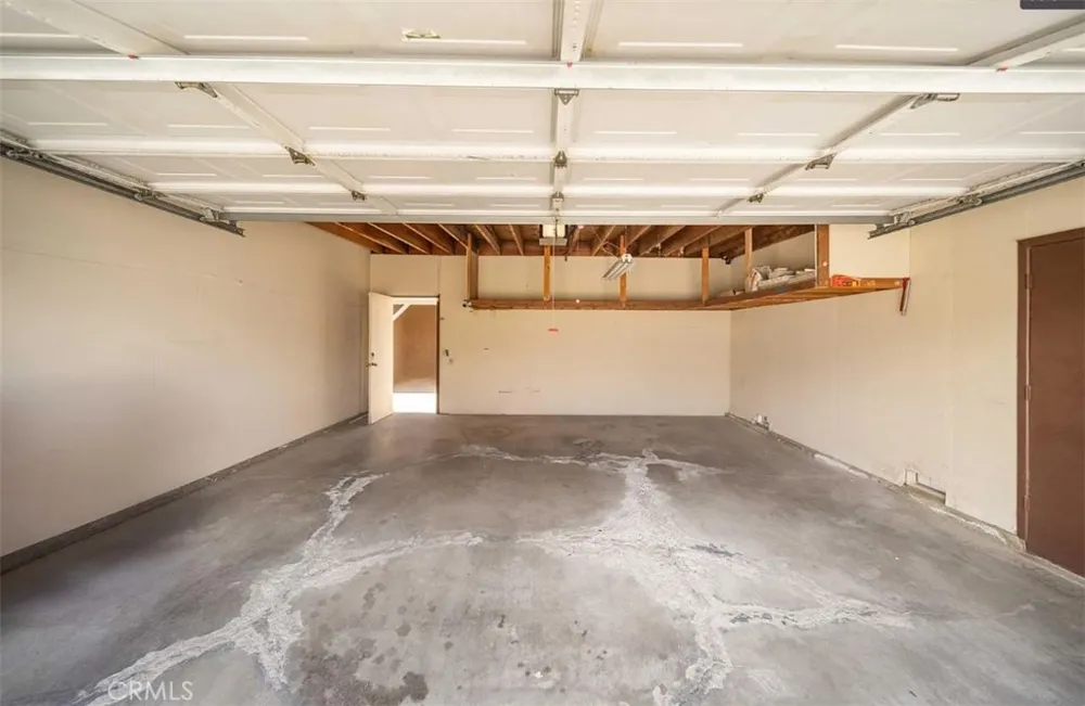 44150 30th W Lancaster, CA 93536