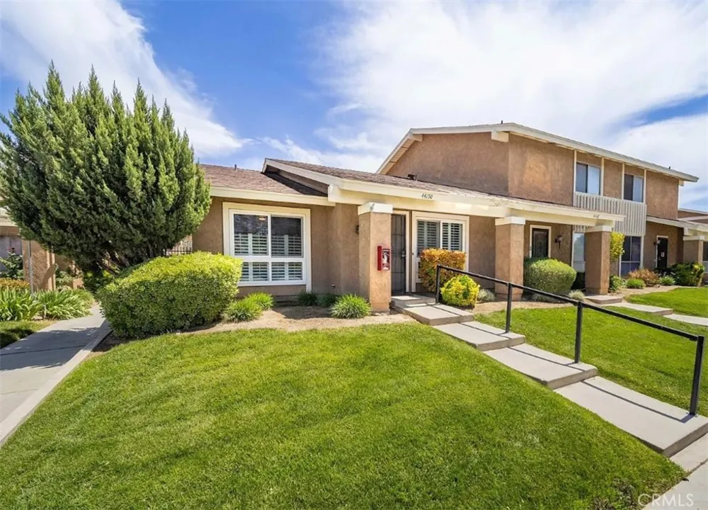44150 30th W Lancaster, CA 93536