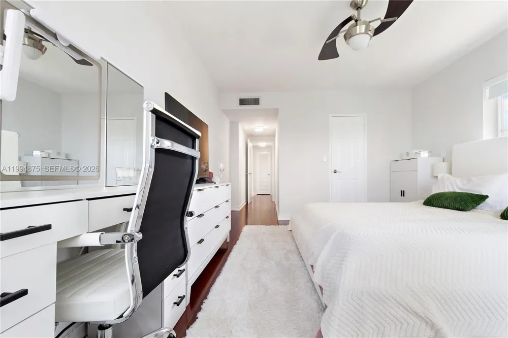 1700 NE 105th #408 Miami Shores, FL 33138
