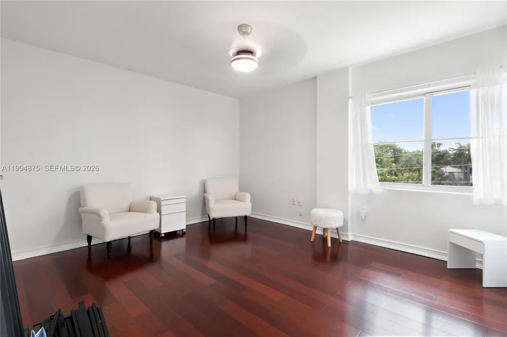 1700 NE 105th #408 Miami Shores, FL 33138
