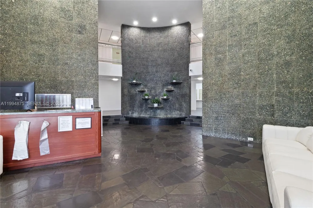 1700 NE 105th #408 Miami Shores, FL 33138