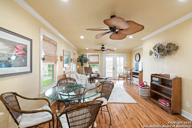 1419 S Magnolia St Rockport, TX 78382
