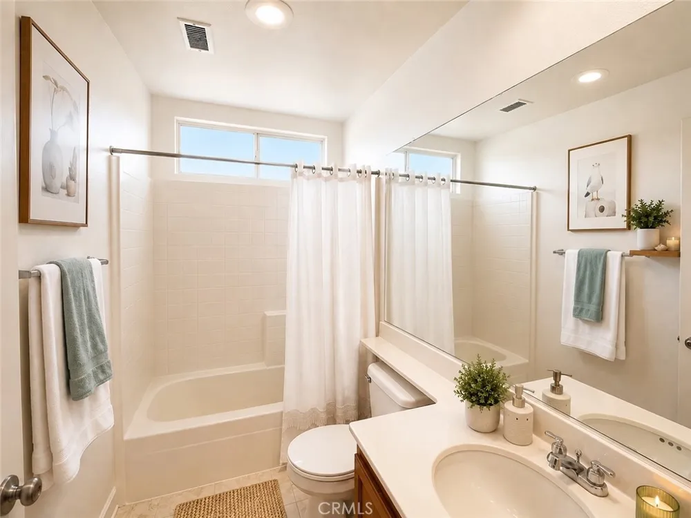 292 Edgemire Lane Simi Valley, CA 93065
