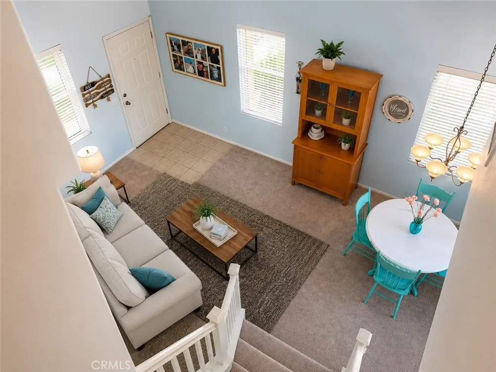292 Edgemire Lane Simi Valley, CA 93065