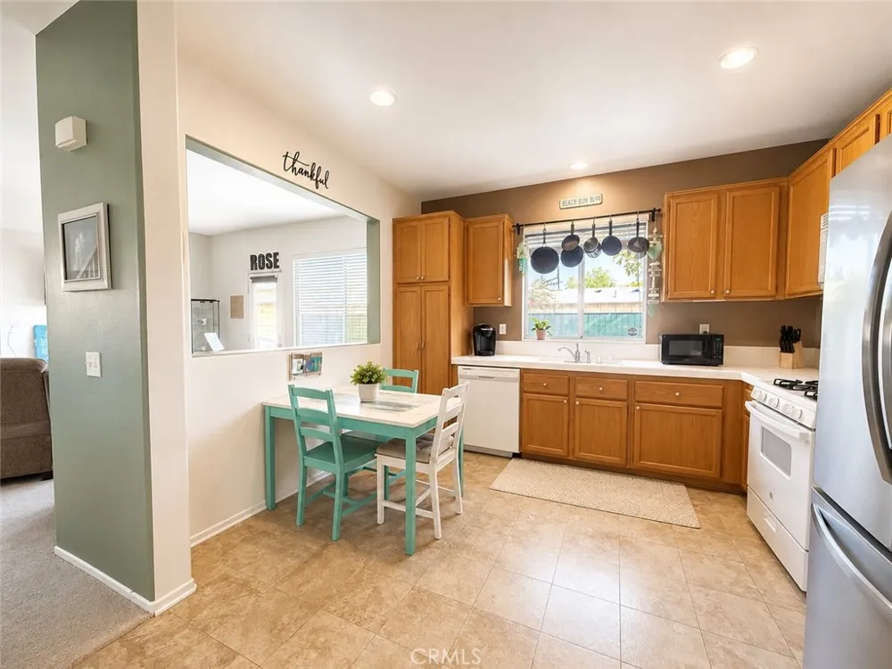 292 Edgemire Lane Simi Valley, CA 93065