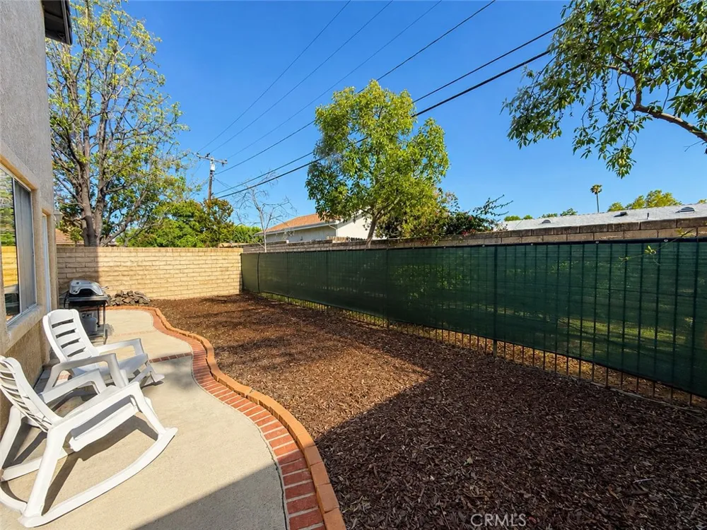 292 Edgemire Lane Simi Valley, CA 93065
